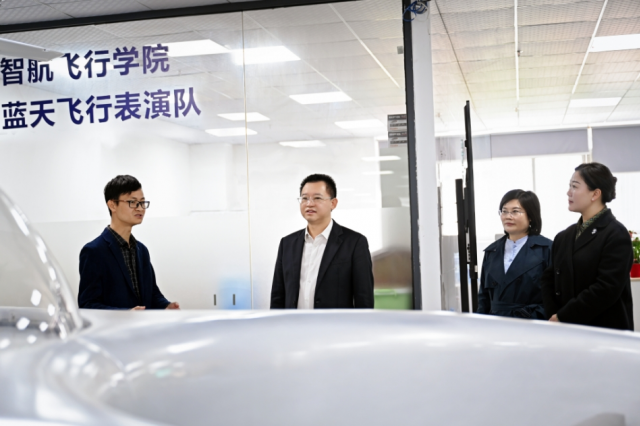 何长华赴广东开展投资促进活动